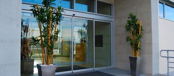 Ath Hotelandgo Arasur