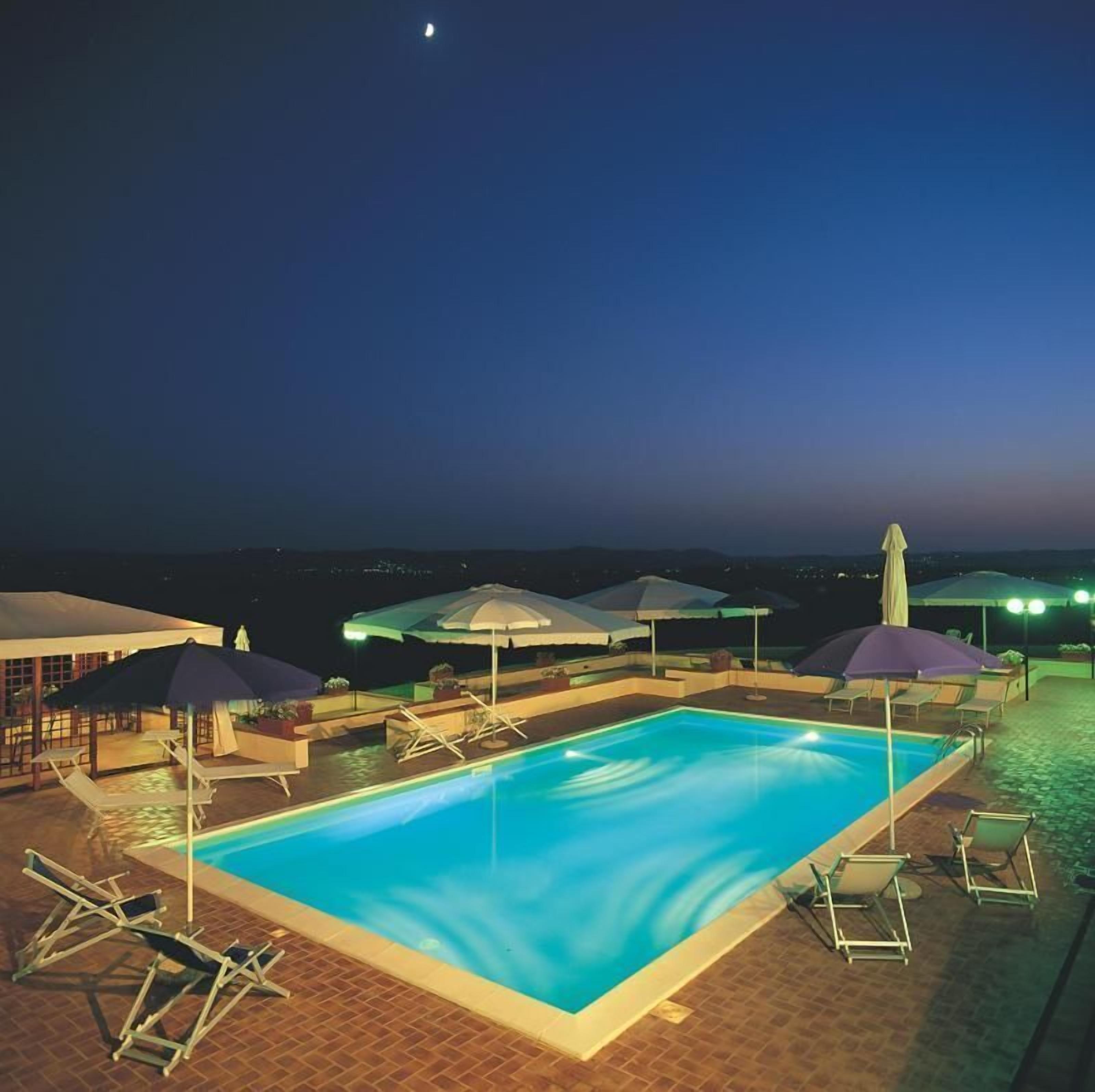 outdoor pool, pool umbrellas