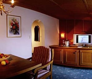 Familjerum - 1 sovrum - balkong - utsikt mot bergen (Enzian) | Rumsbekvämlighet