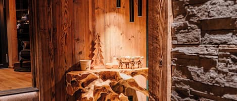 Een sauna, een stoombad, een Turks bad/hammam, lichaamsbehandelingen