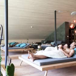 Sauna, vasca idromassaggio, bagno turco, trattamenti per il corpo