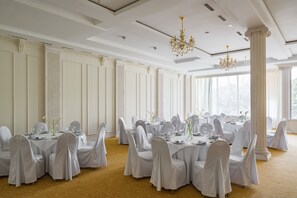 Banquet hall - OK Odessa Hotel (Odesa)