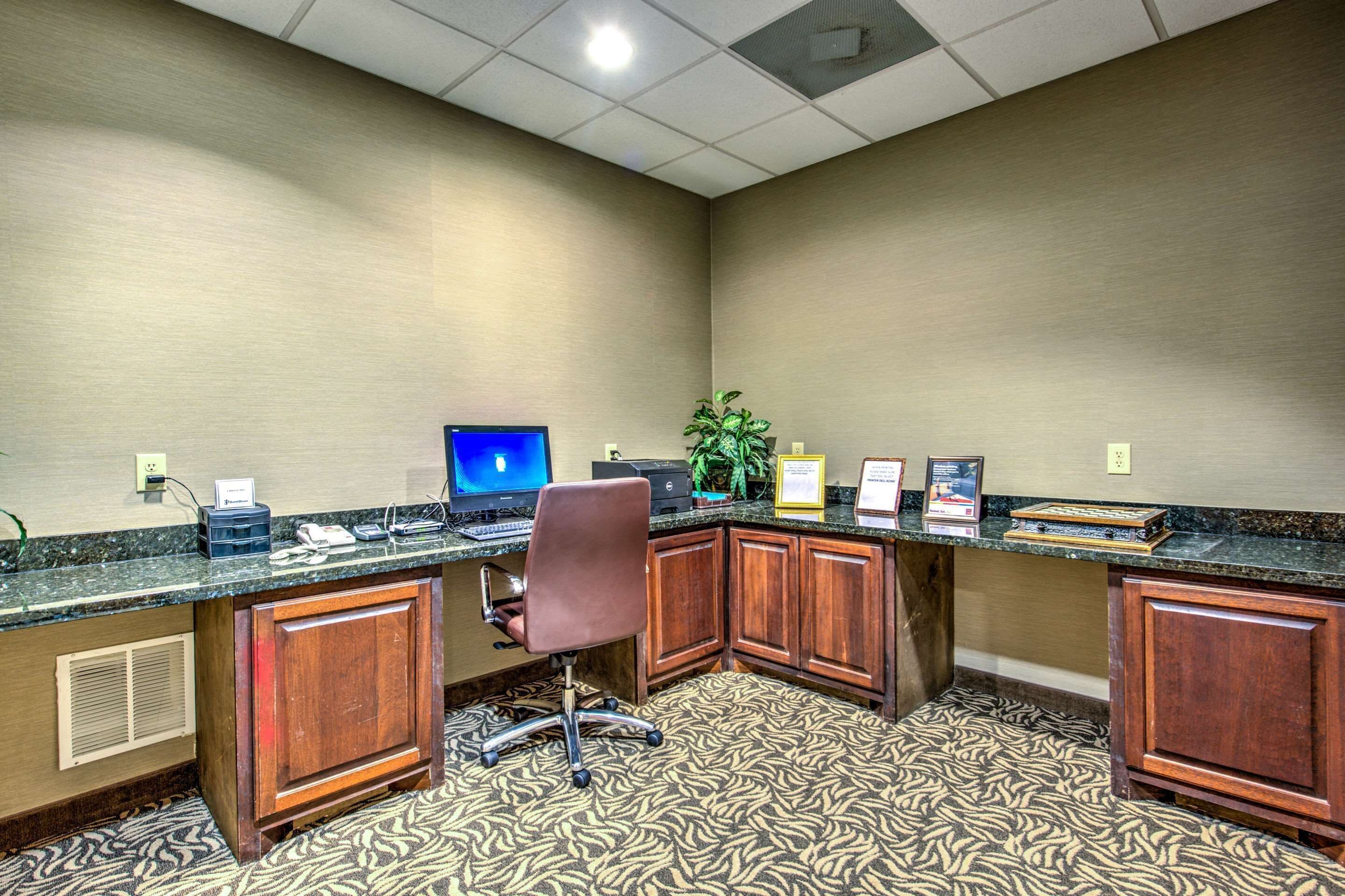 free daily full breakfast