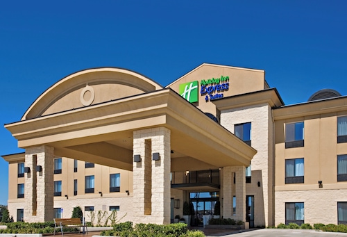 Holiday Inn Express & Suites Wichita Falls by IHG