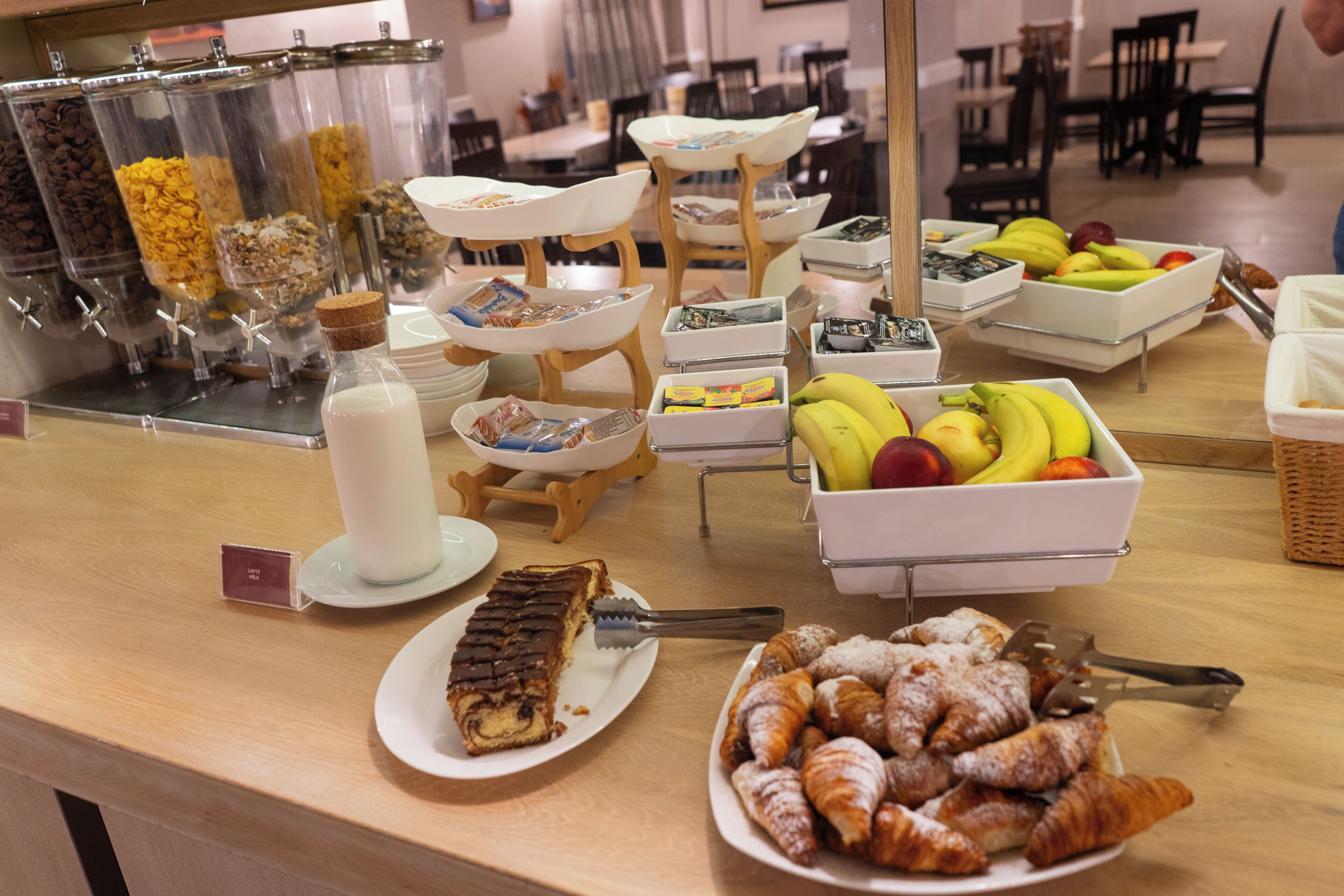Daily buffet breakfast for a fee