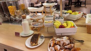 Daily buffet breakfast for a fee