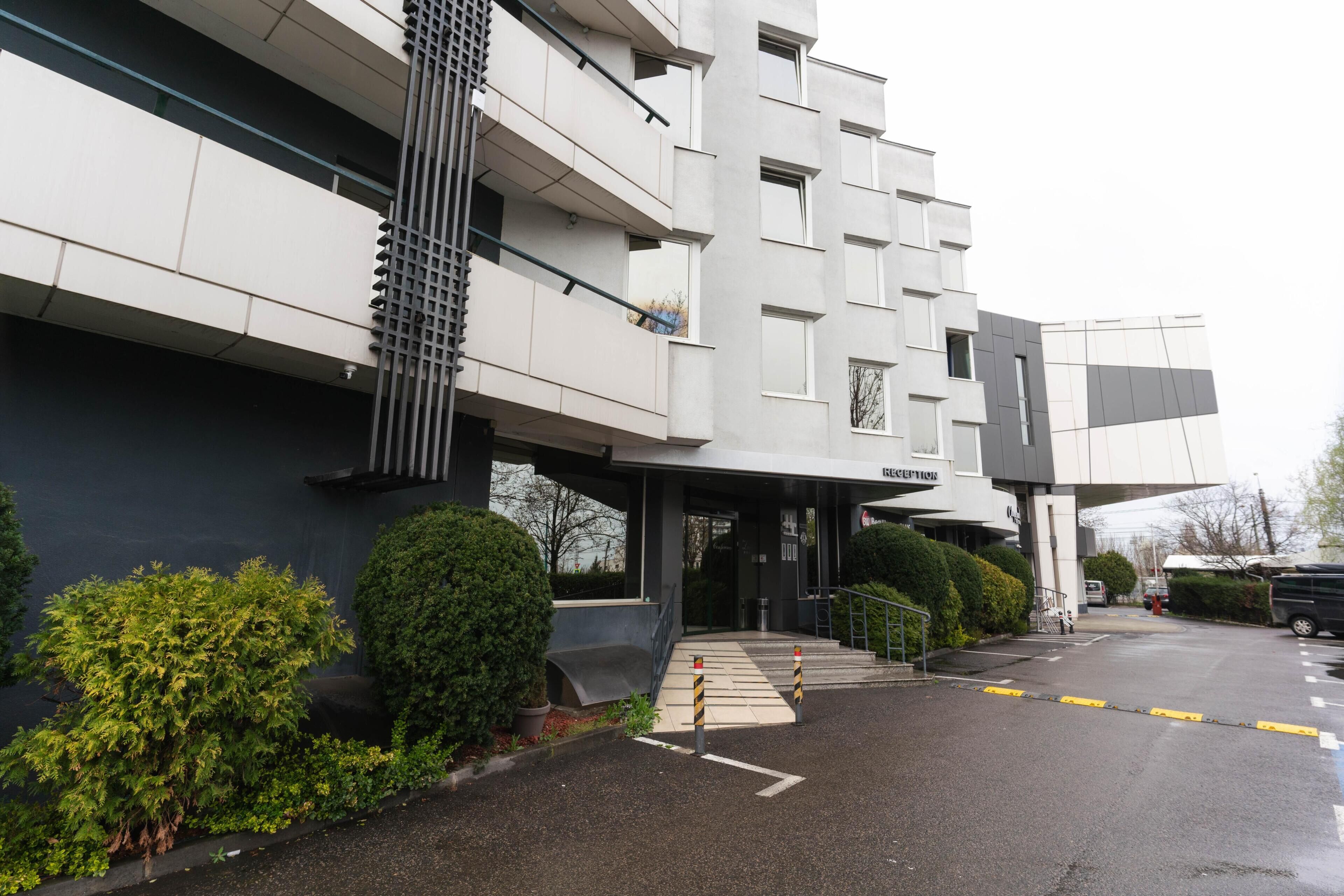 家庭公寓 | 高档床上用品、迷你吧、客房内保险箱、办公桌