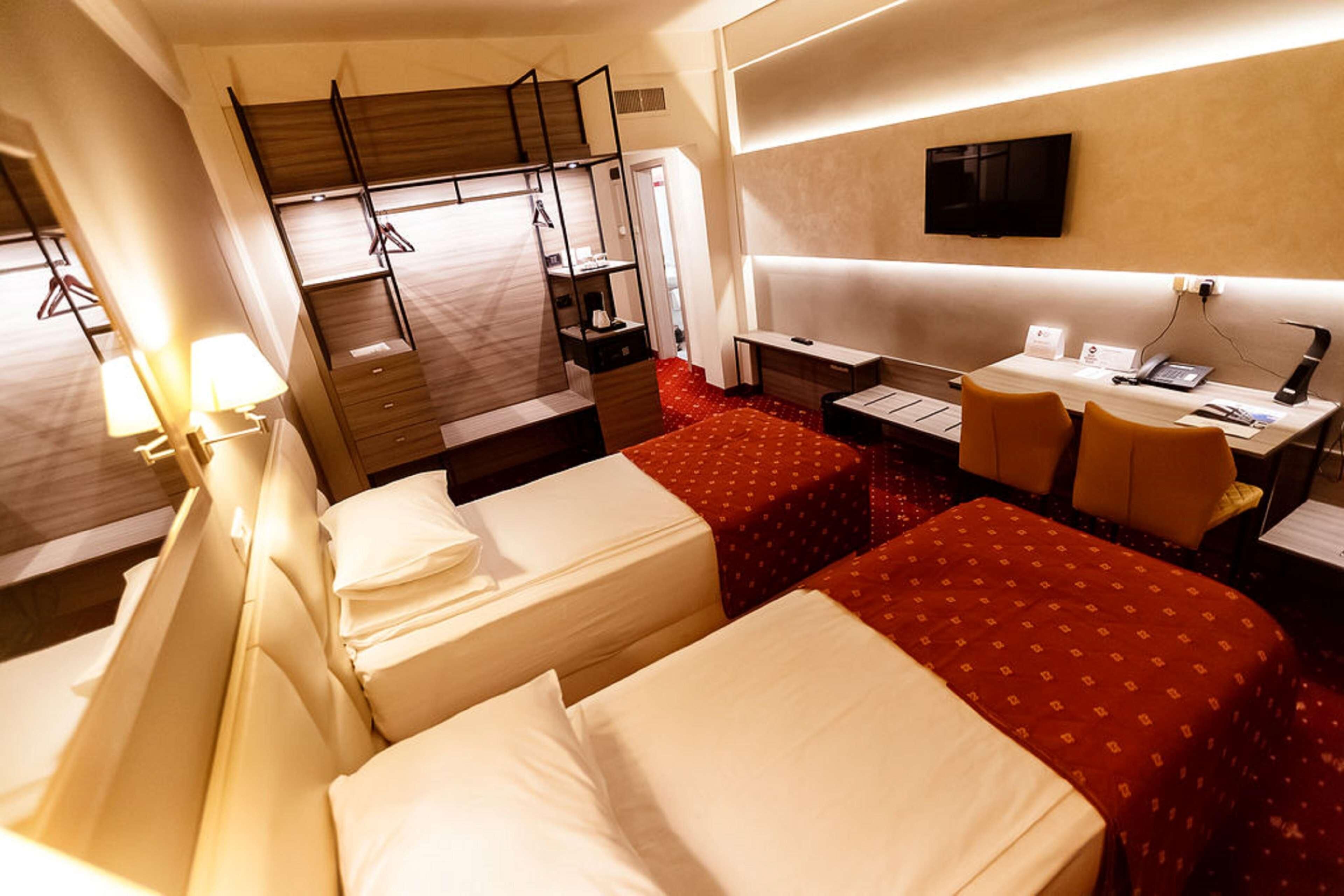 Premium bedding, minibar, in-room safe, desk