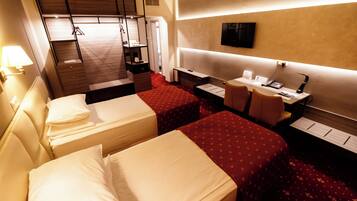 Standard Twin Room | Premium bedding, minibar, in-room safe, desk
