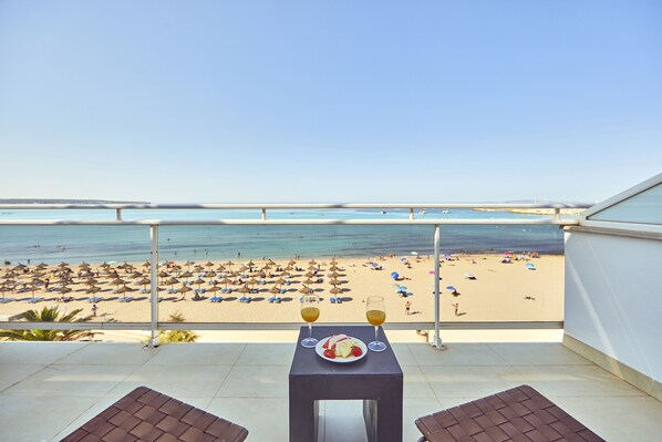 Schreibtisch, Verdunkelungsvorhänge, kostenloses WLAN, Bettwäsche