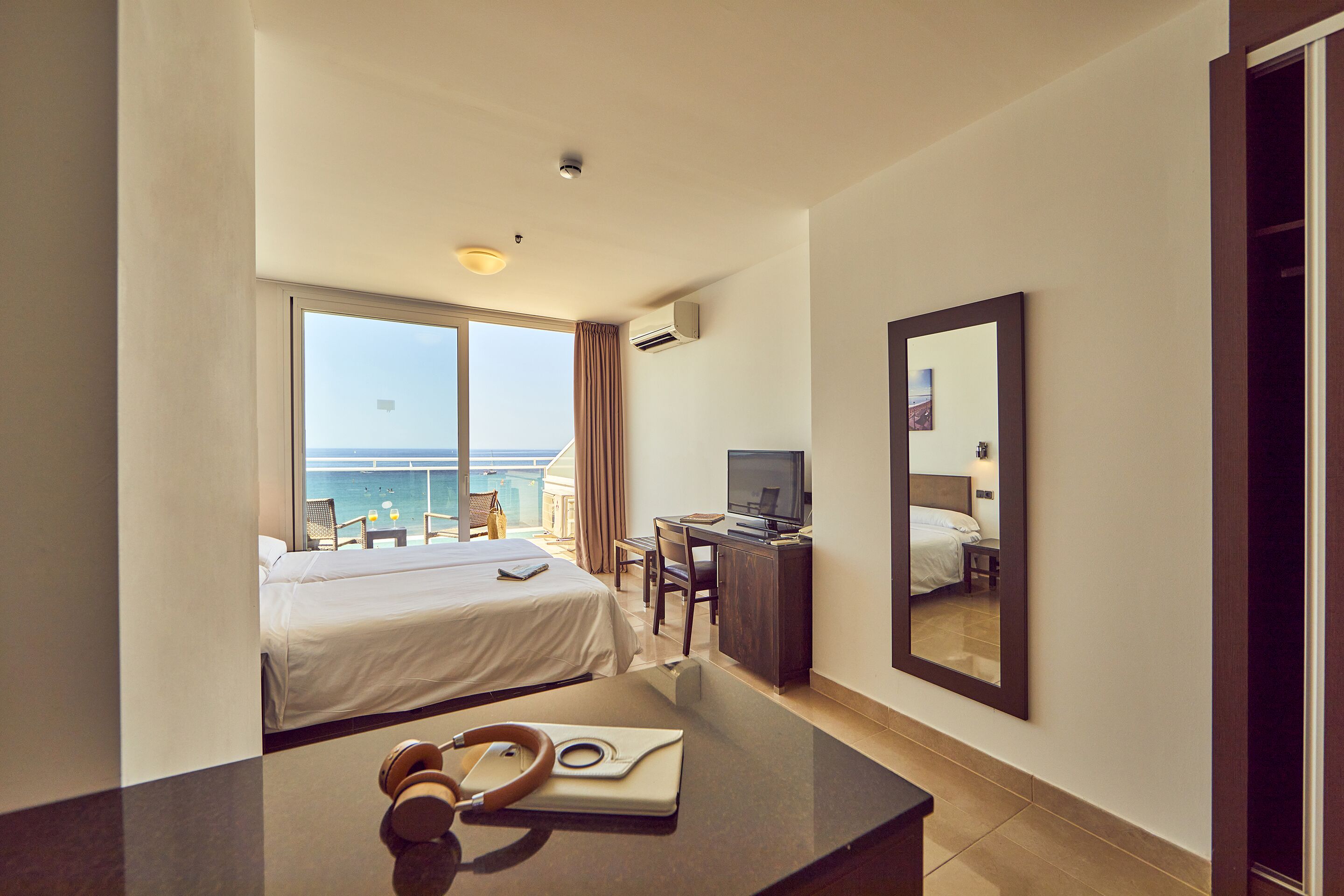 desk, blackout curtains, free wifi, bed sheets