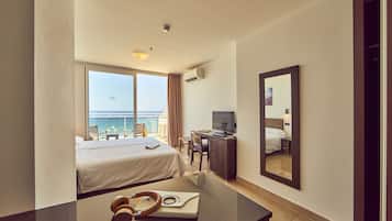 Desk, blackout drapes, free WiFi, bed sheets