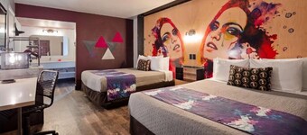 ダウンタウン フェニックス ホテル