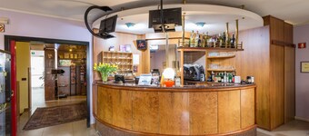 Roy Hotel