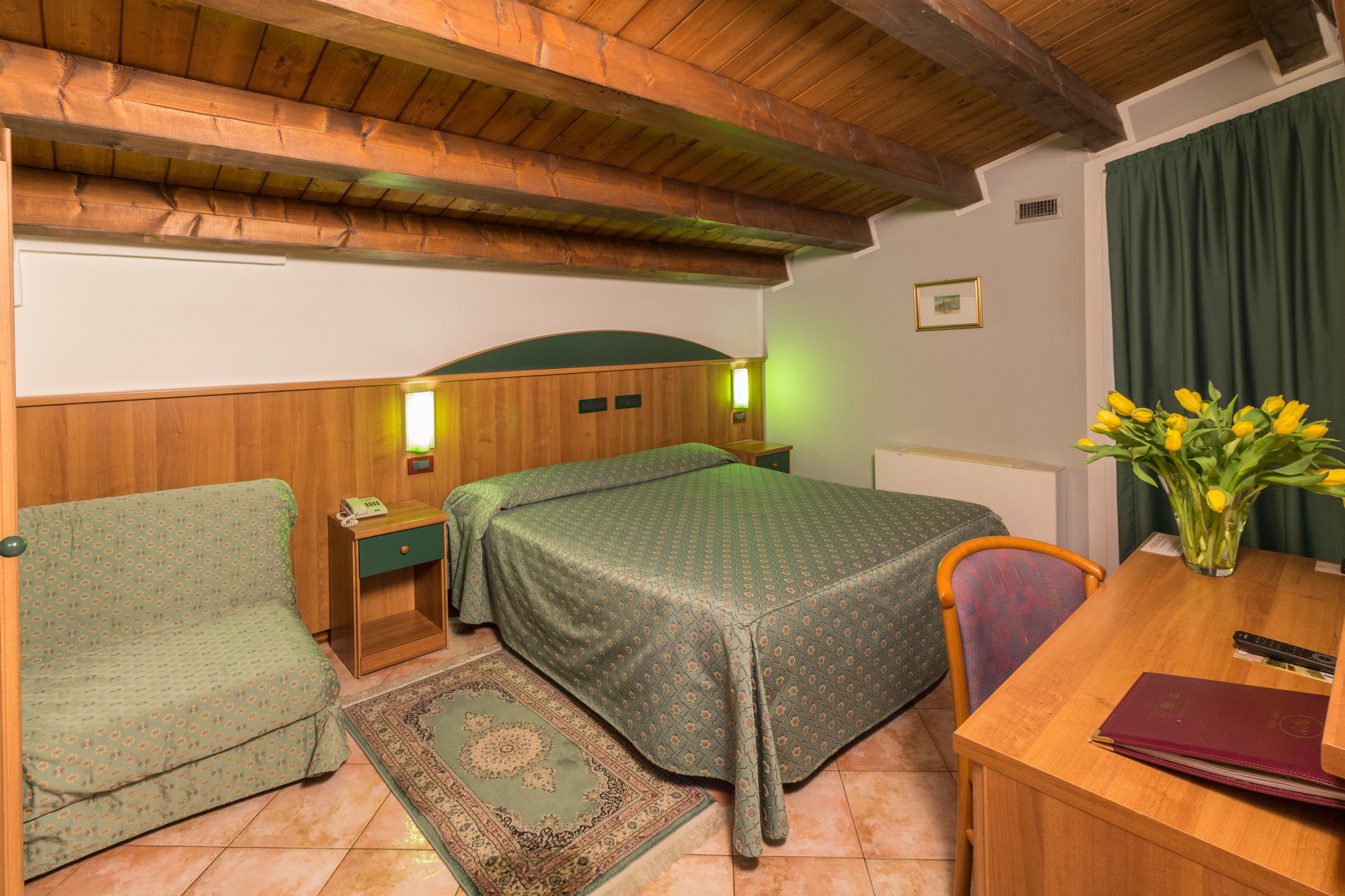 basic double or twin room | minibar, in-room safe, desk, laptop workspace