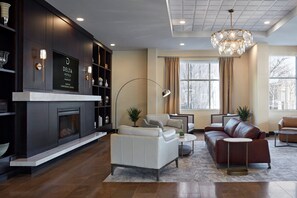 Lobby - Delta Hotels by Marriott Guelph Conference Centre (Guelph)