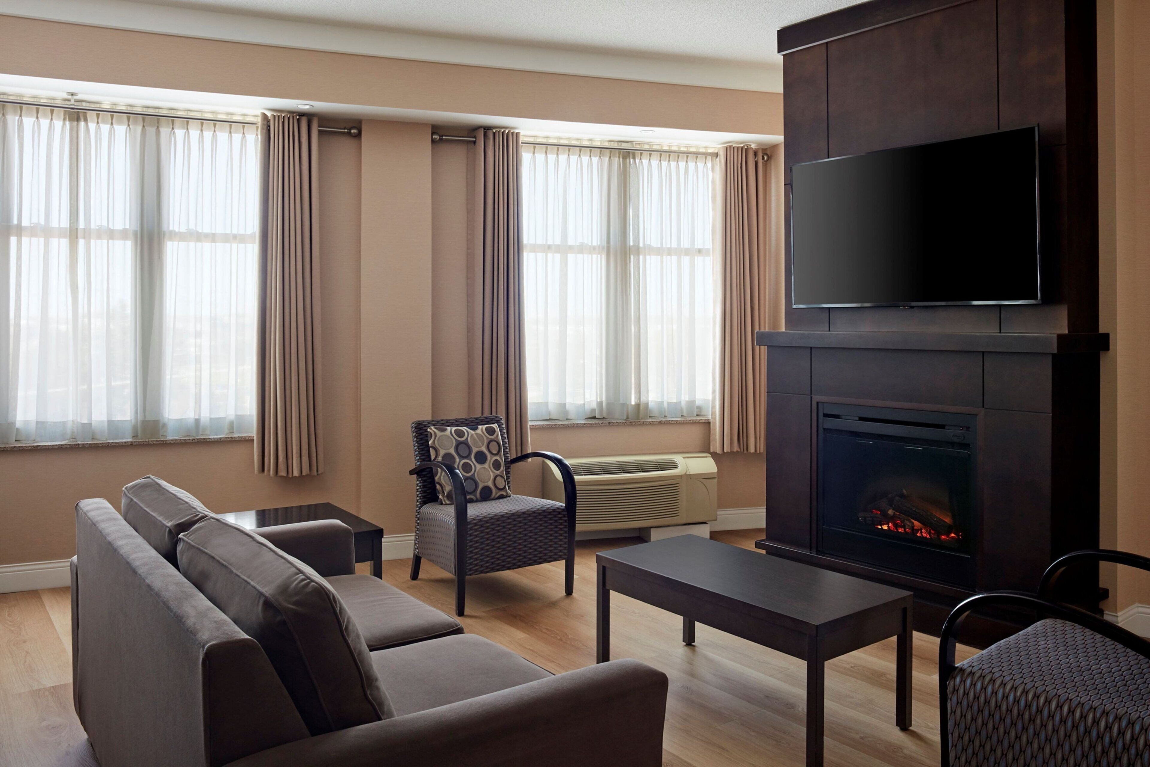 32-inch tv with premium tv channels, pay films