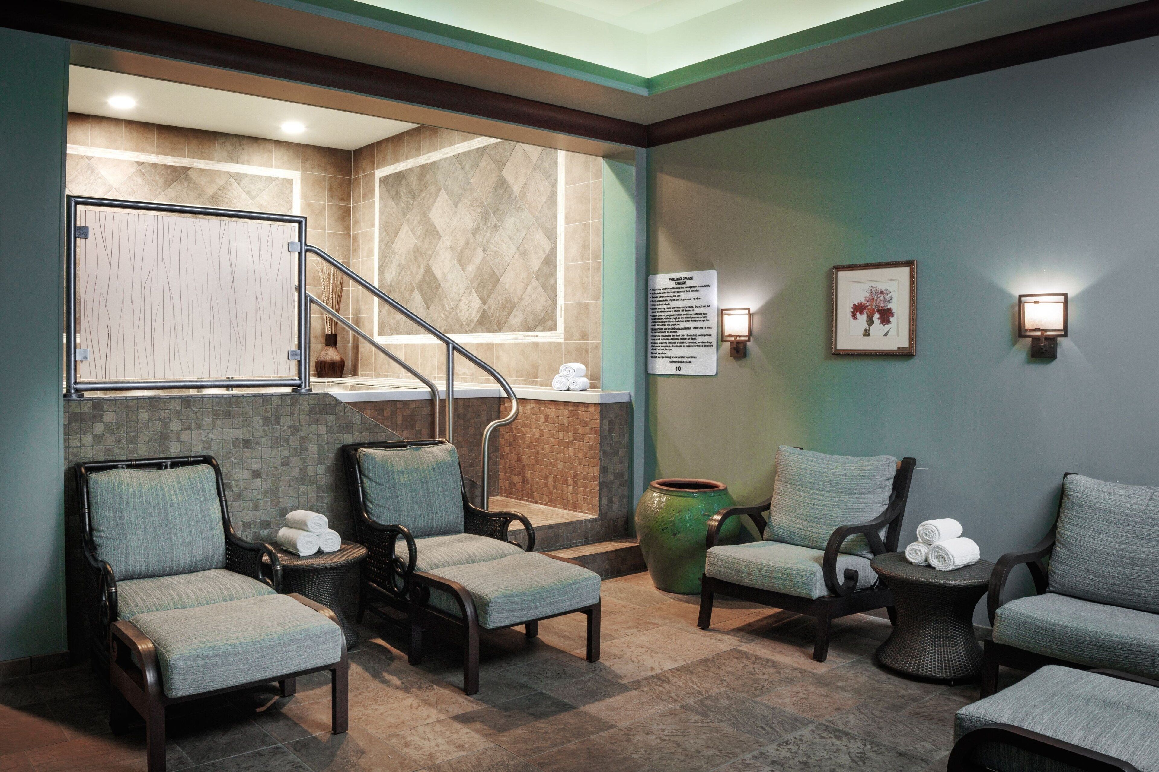 Badstue, dampbad, kroppsbehandlinger, aromaterapi og kroppsinnpakning