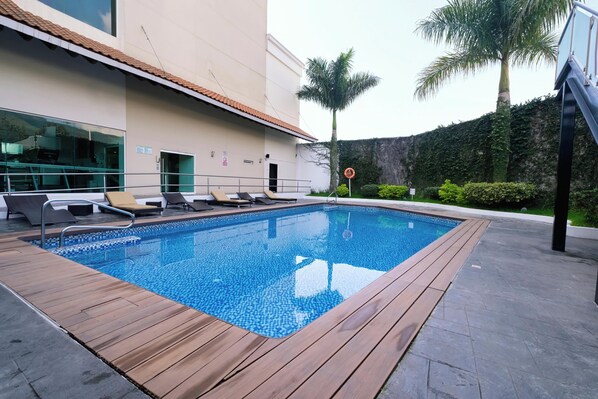 Alberca al aire libre 