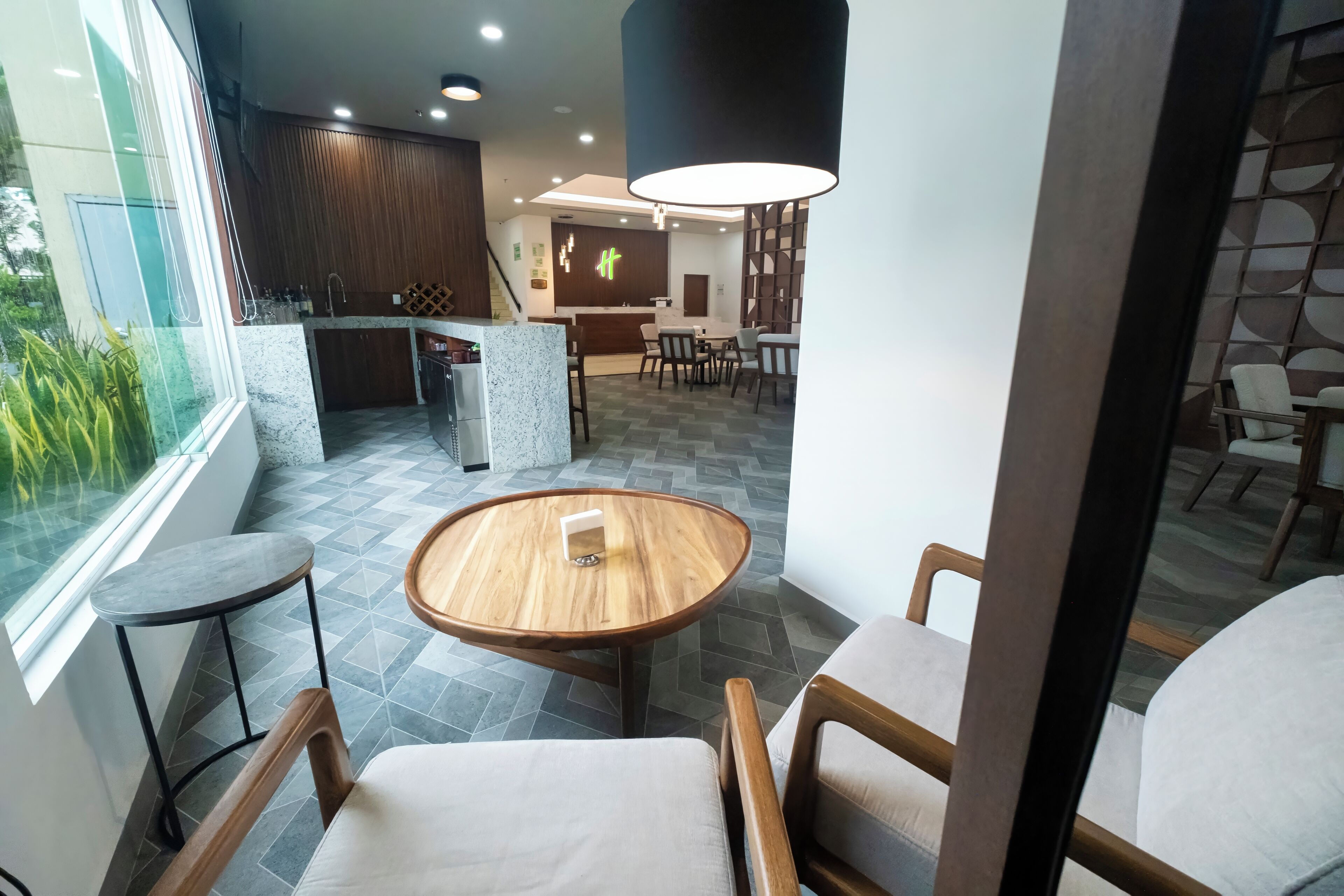 32-inch lcd tv with satellite channels, tv