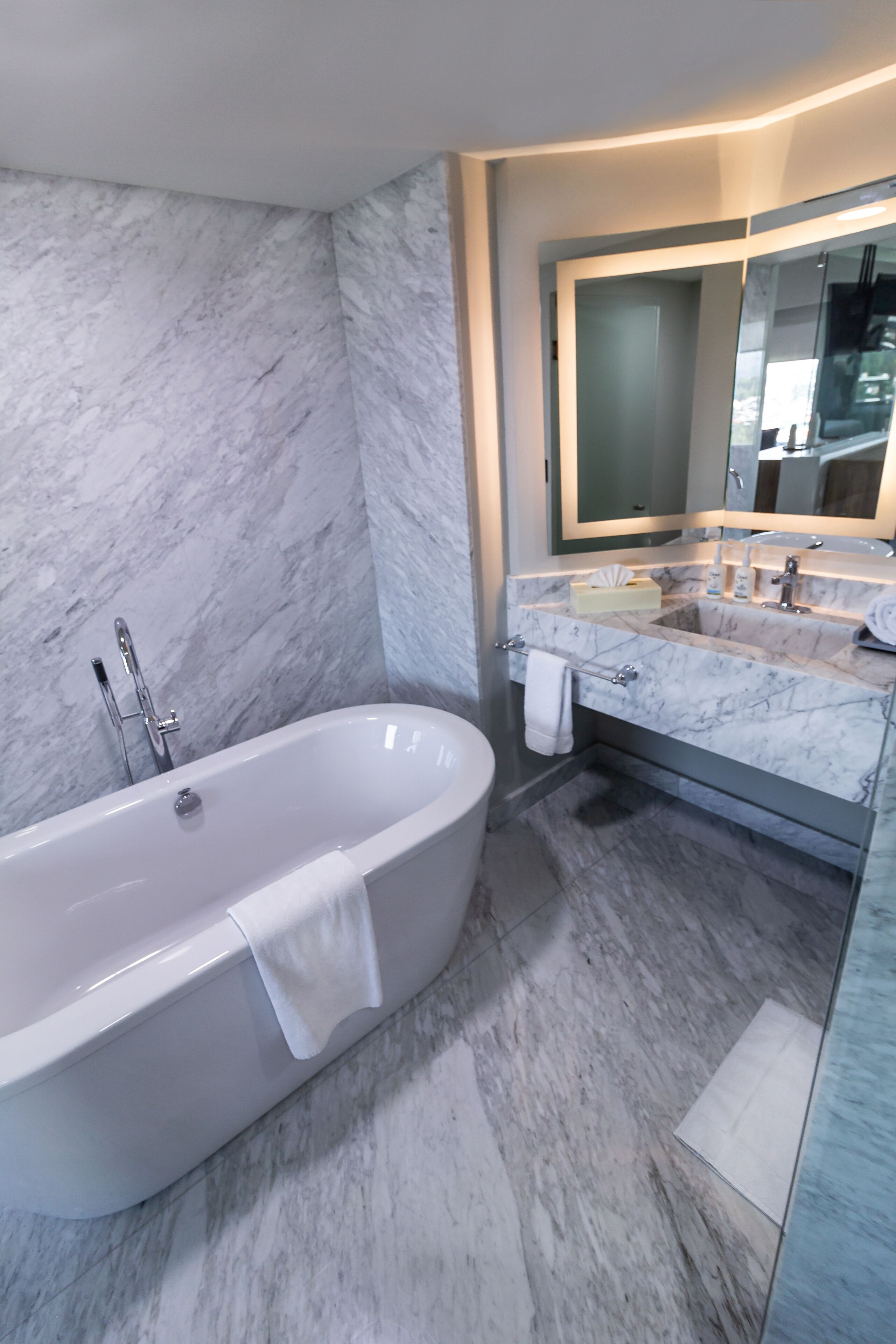 suite, 1 king bed | bathroom | shower, free toiletries, hair dryer, towels