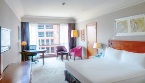 Frette Italian sheets, premium bedding, down duvets, minibar - Holiday Inn Cairo Citystars by IHG (Cairo)