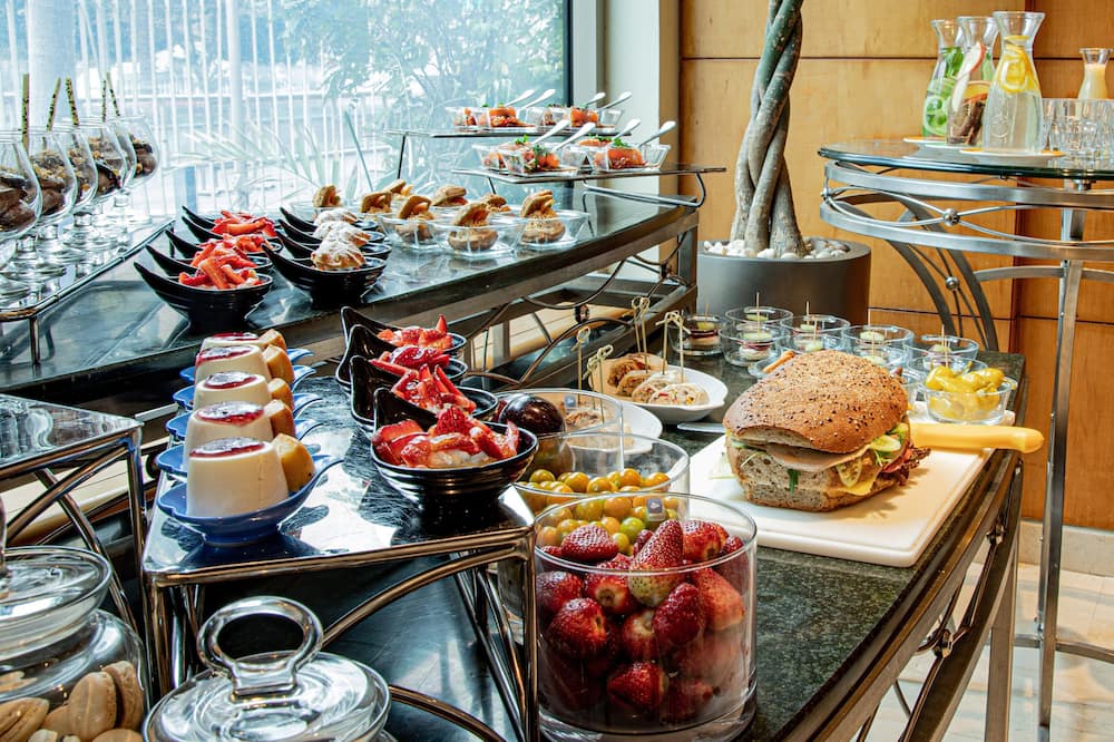 Holiday Inn Cairo Citystars by IHG