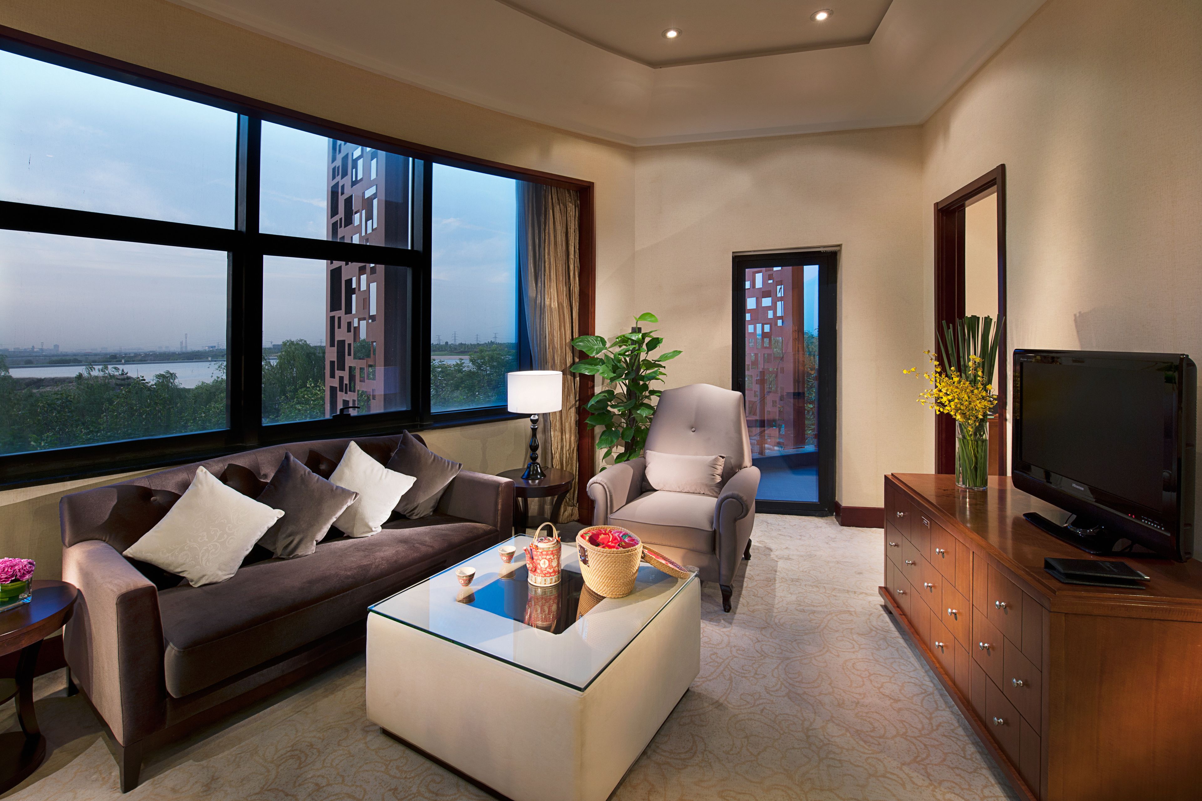 高级套房 | 客厅 | 液晶电视