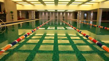 Piscine couverte