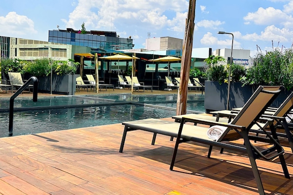 Alberca al aire libre