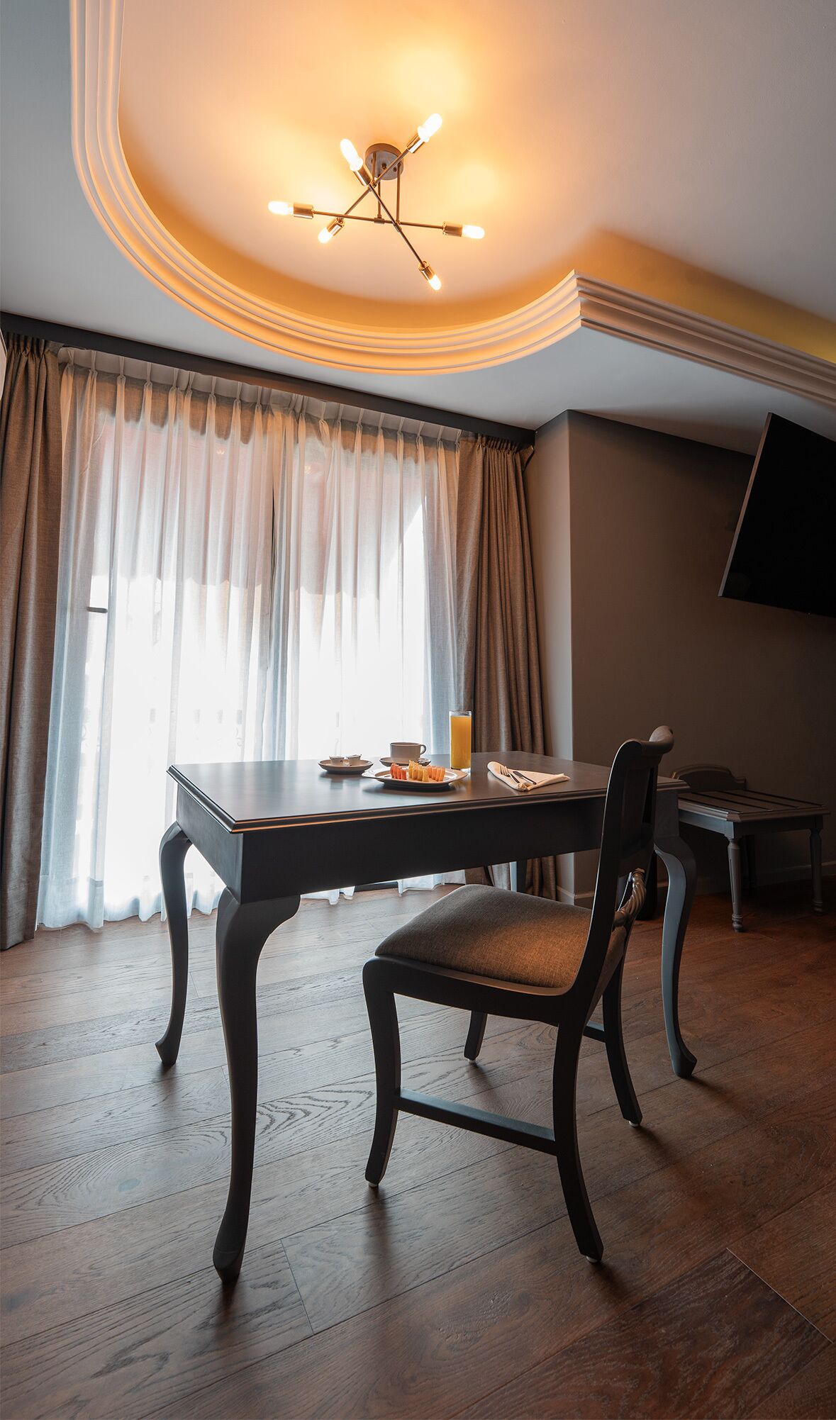 standard double room | 1 bedroom, premium bedding, in-room safe, desk