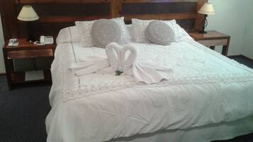 Minibar, in-room safe, blackout curtains, free WiFi