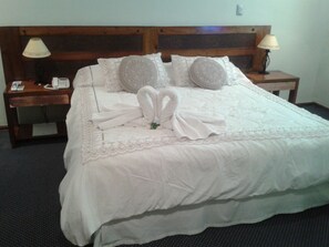 Minibar, in-room safe, blackout curtains, free WiFi