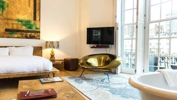 Luxury Suite (Danube) | Living area | TV, DVD player