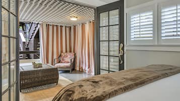 1 habitación, decoración personalizada y muebles diferentes