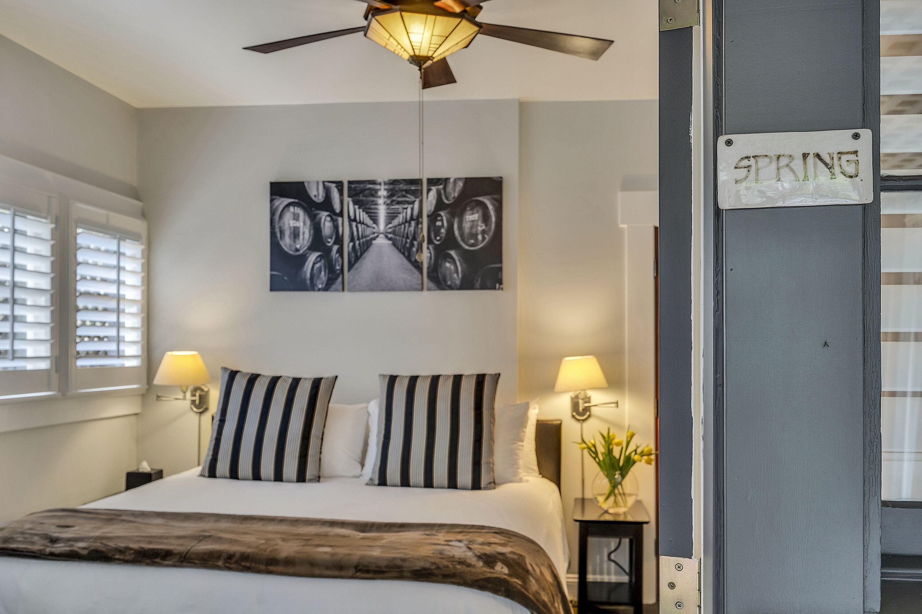 Luxury Room, 1 King Bed, Patio (Spring) | Iron/ironing board, free WiFi, individually decorated