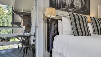 Chambre Deluxe, 1 très grand lit, baignoire à jets (Diamond) | Terrasse/patio