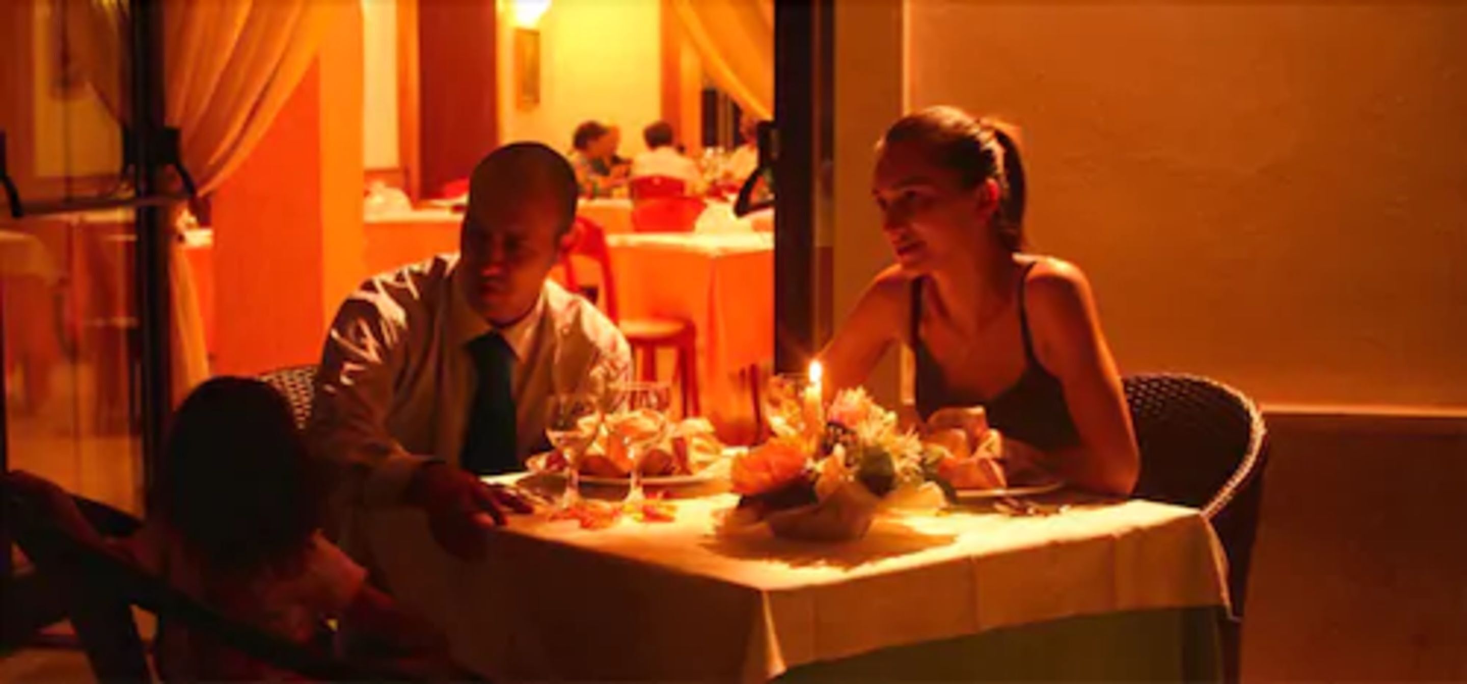 breakfast, lunch and dinner served