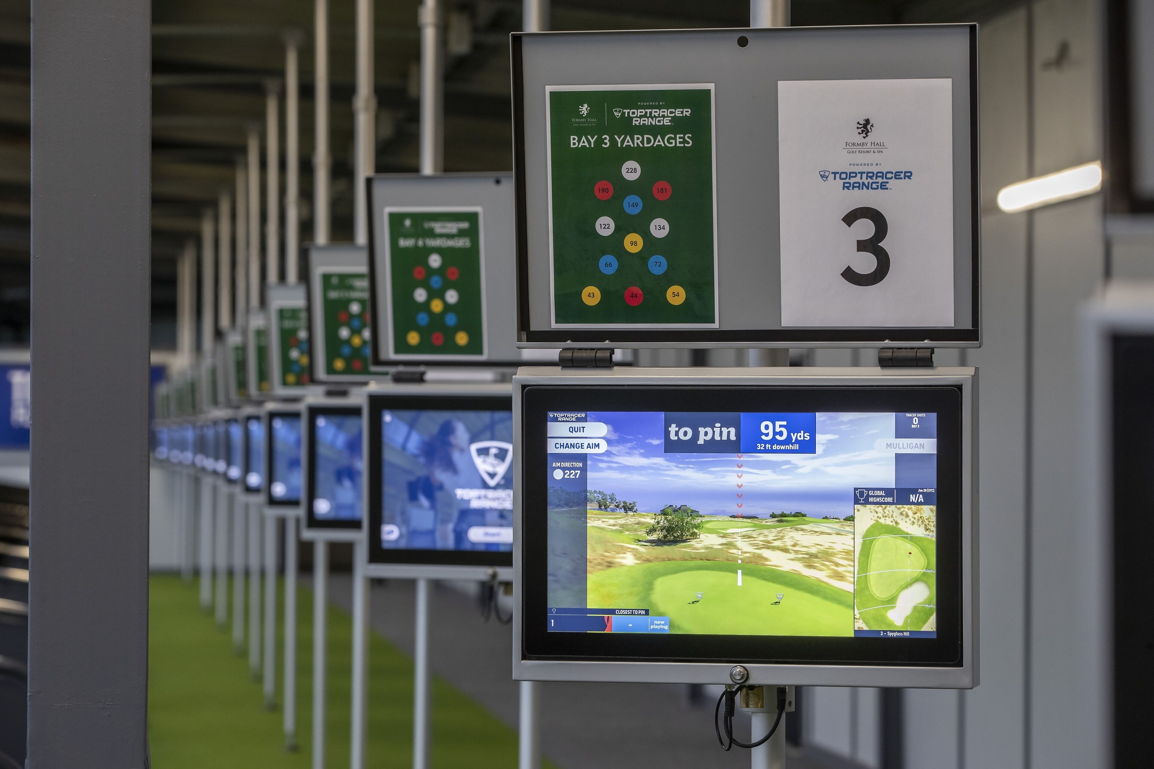 indoor golf driving range