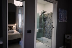 Free toiletries, hair dryer, bidet, towels - Villa Calipso (Palermo)