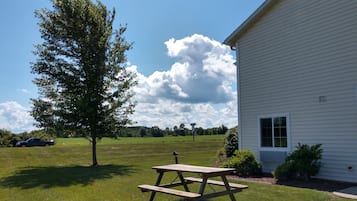 BBQ/picnic area