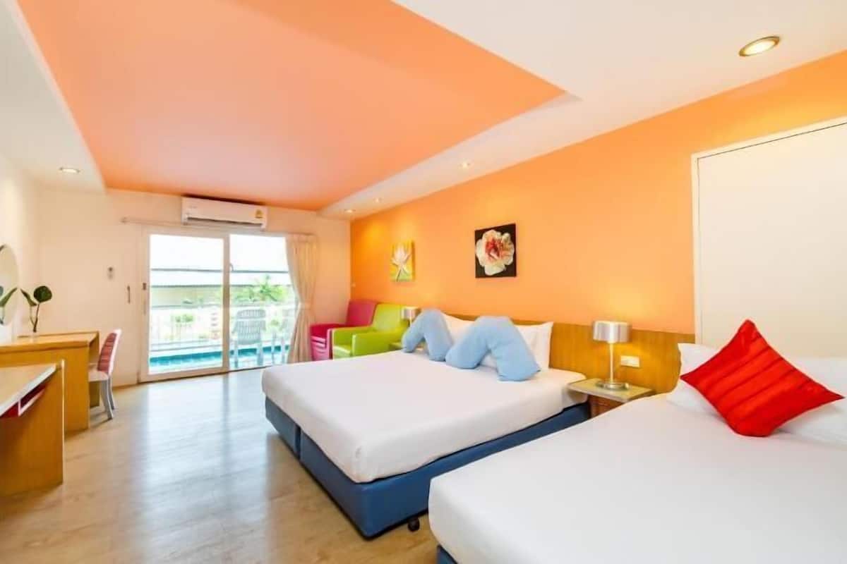 Edredons de pluma, frigobar, cofres nos quartos, escrivaninha