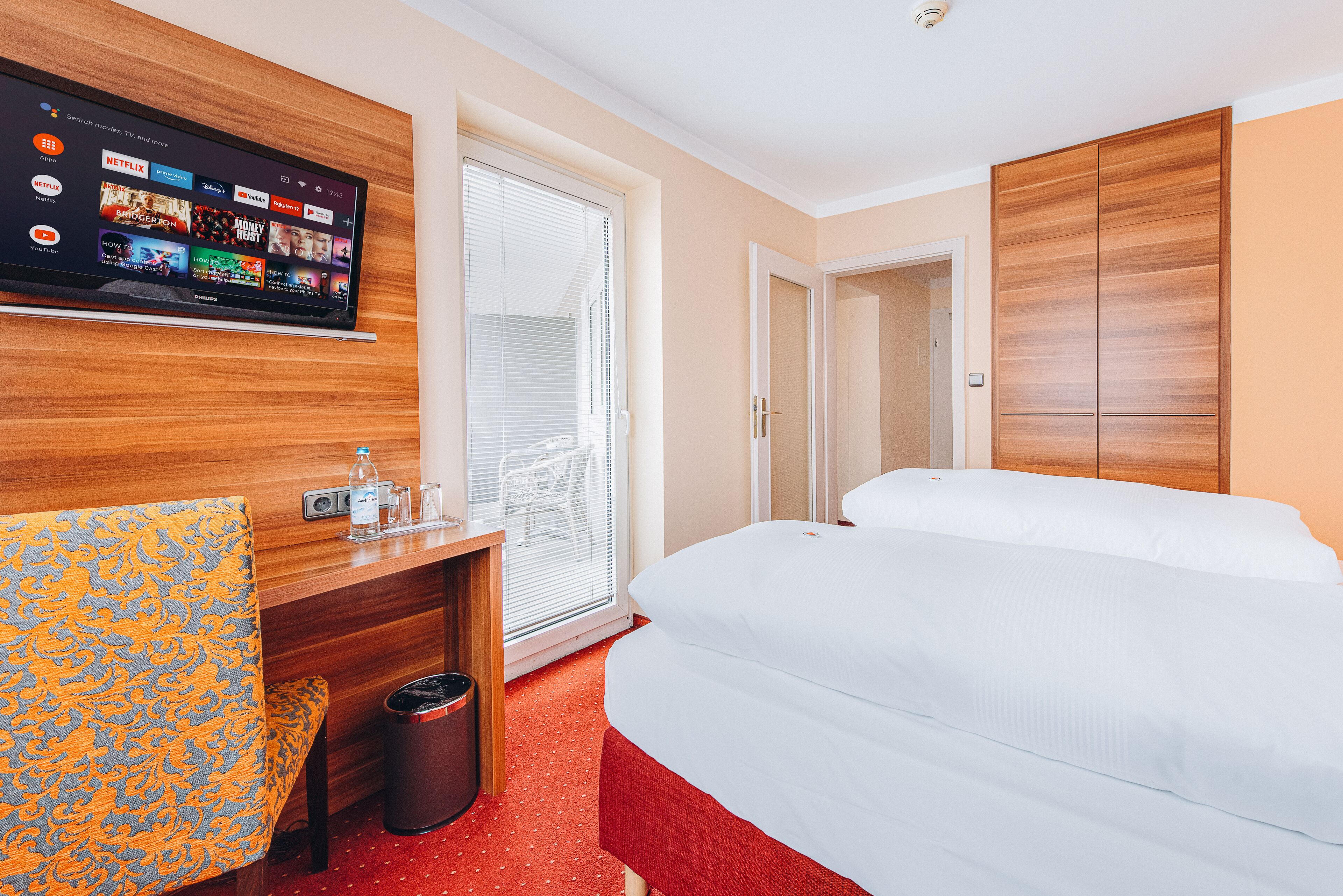 family room | hypo-allergenic bedding, down duvets, in-room safe, desk