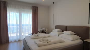 Studio, Terrasse, Meerblick (2 Adults) | Select-Comfort-Betten, Zimmersafe, BĂŒgeleisen/BĂŒgelbrett