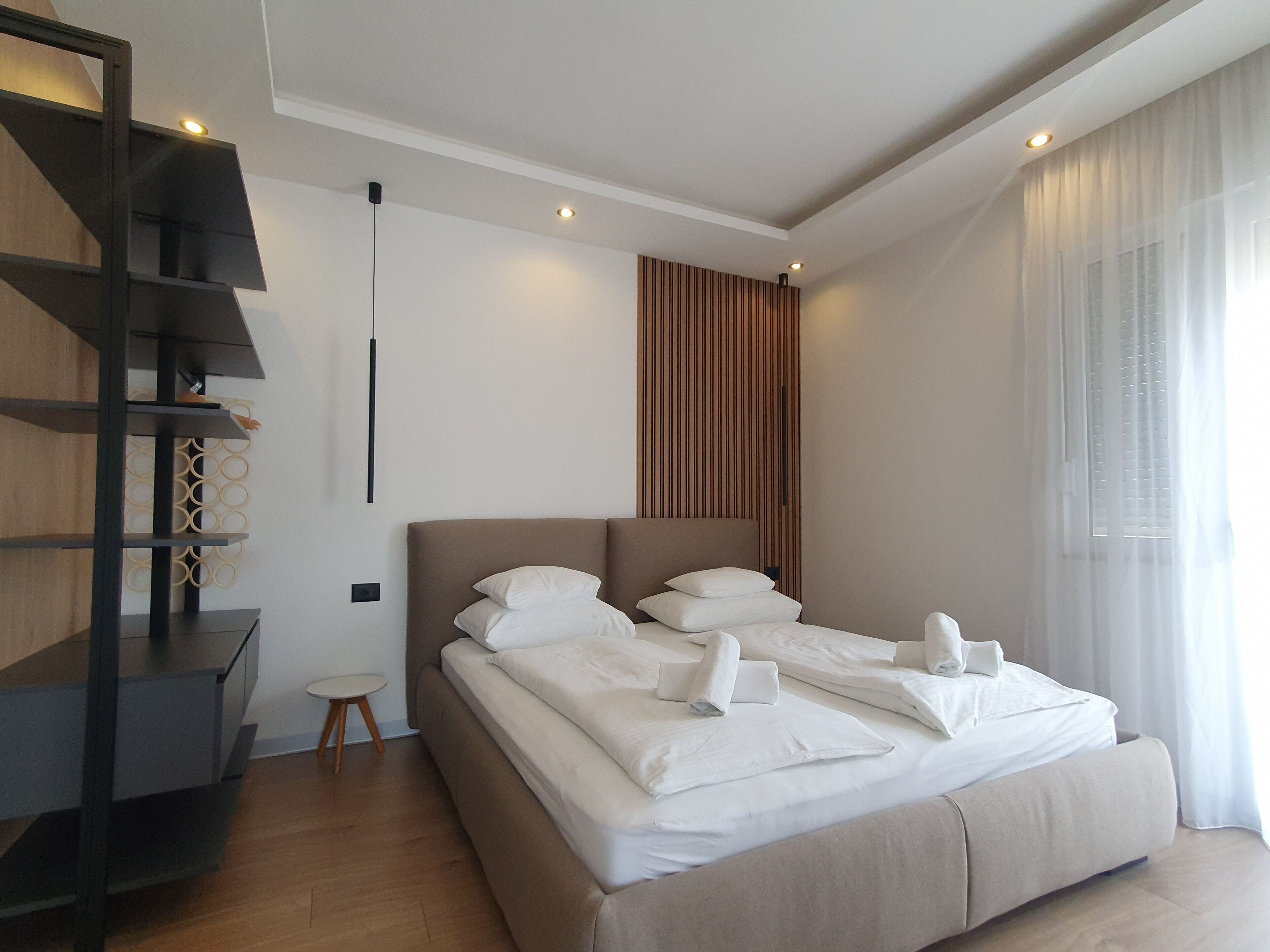 Superior Studio, Partial Sea View (3 Adults) | Nệm Select Comfort, két bảo mật tại phòng, bàn ủi/dụng cụ ủi quần áo 