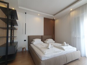 Superior Studio, Partial Sea View (3 Adults) | Select Comfort beds, in-room safe, iron/ironing board, free WiFi - SmartStay Johnny (Podstrana)