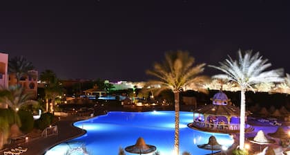 Parrotel Aquapark Resort