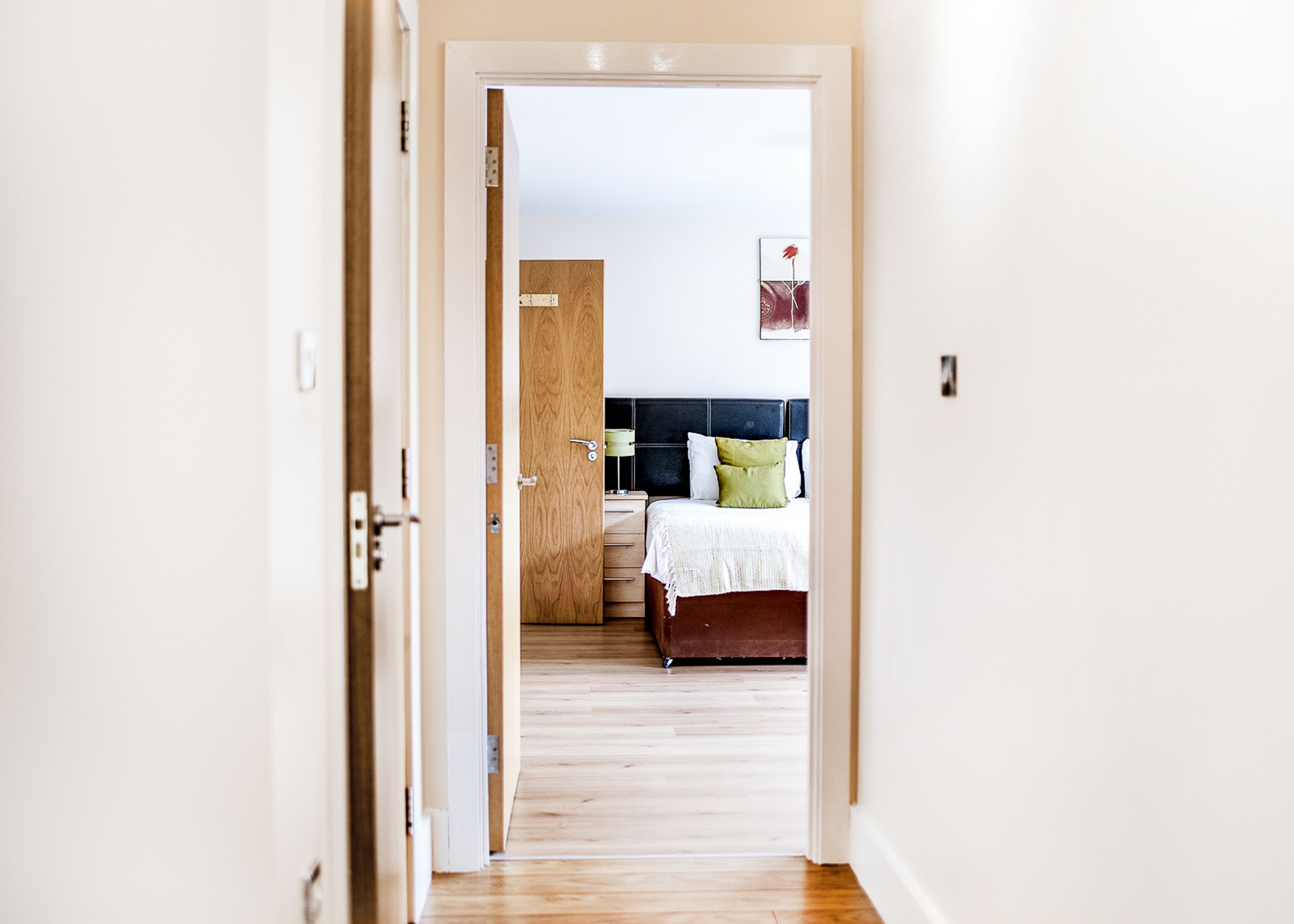 1 bedroom, hypo-allergenic bedding, iron/ironing board