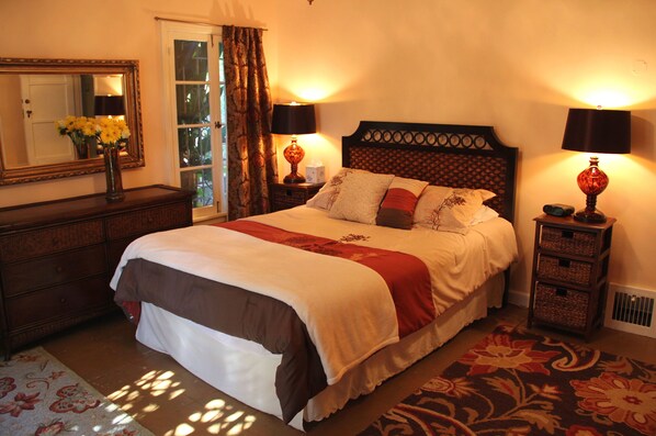 Pillow-top beds, individually decorated, individually furnished