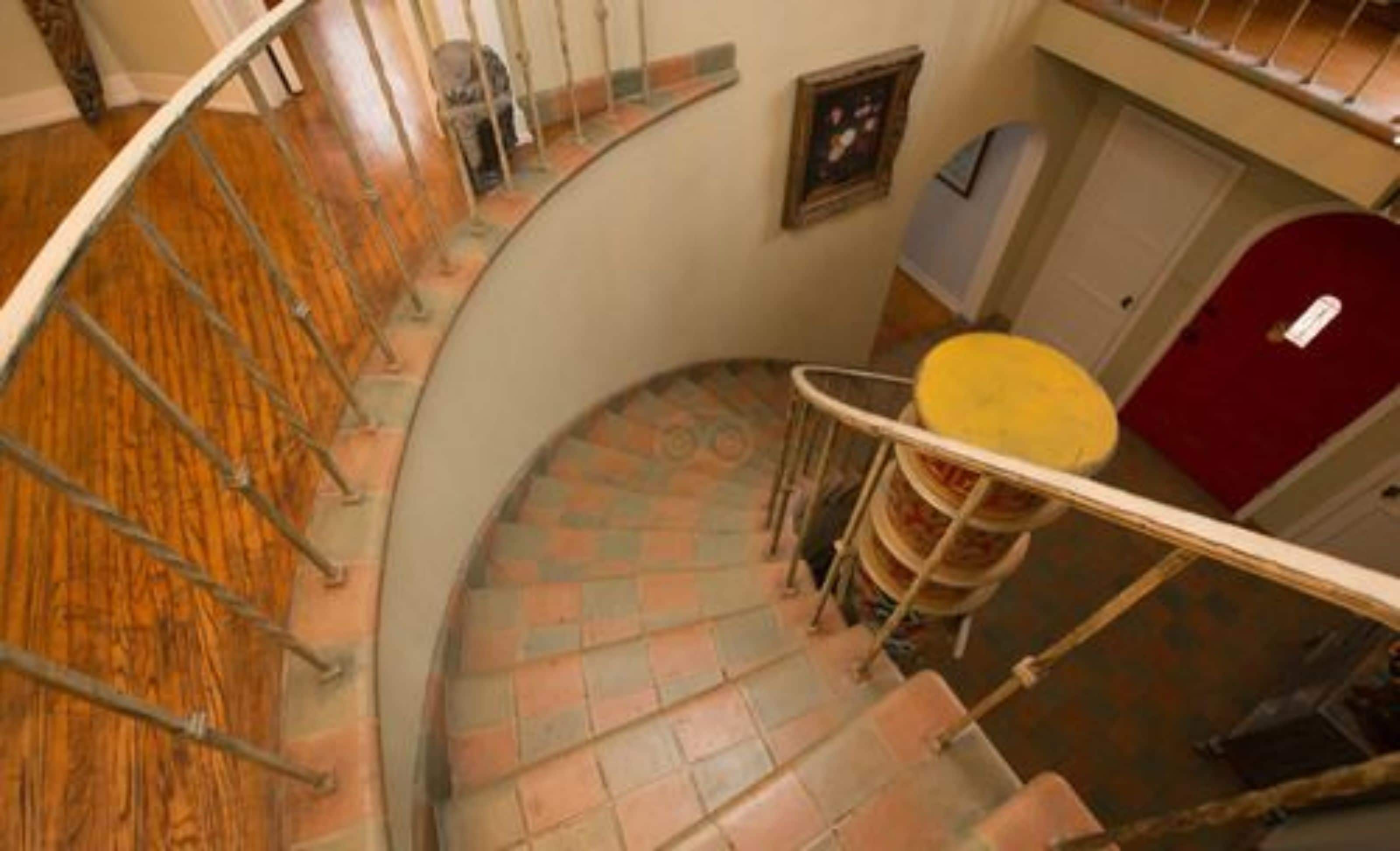 Cinema Suites Bed and Breakfast — photo 15